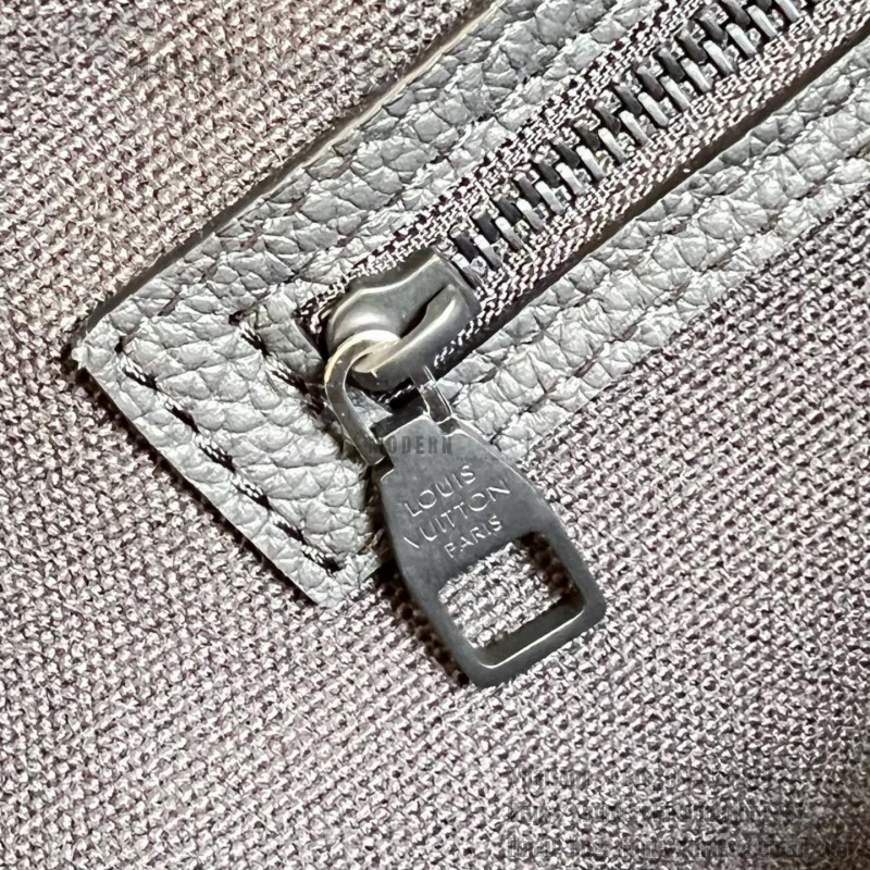 Louis Vuitton Keepall Bandoulière 45 travel bag in Monogram Midnight coated canvas with leather trim