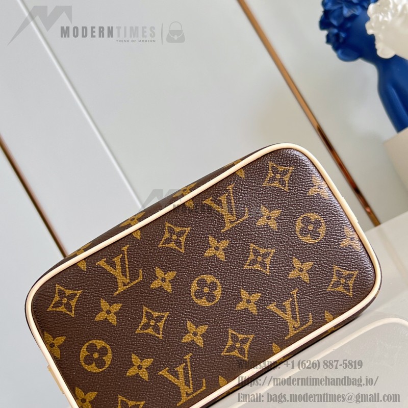 Louis Vuitton M15350 Cruiser Toiletry Bag in Monogram Canvas with Top Handle