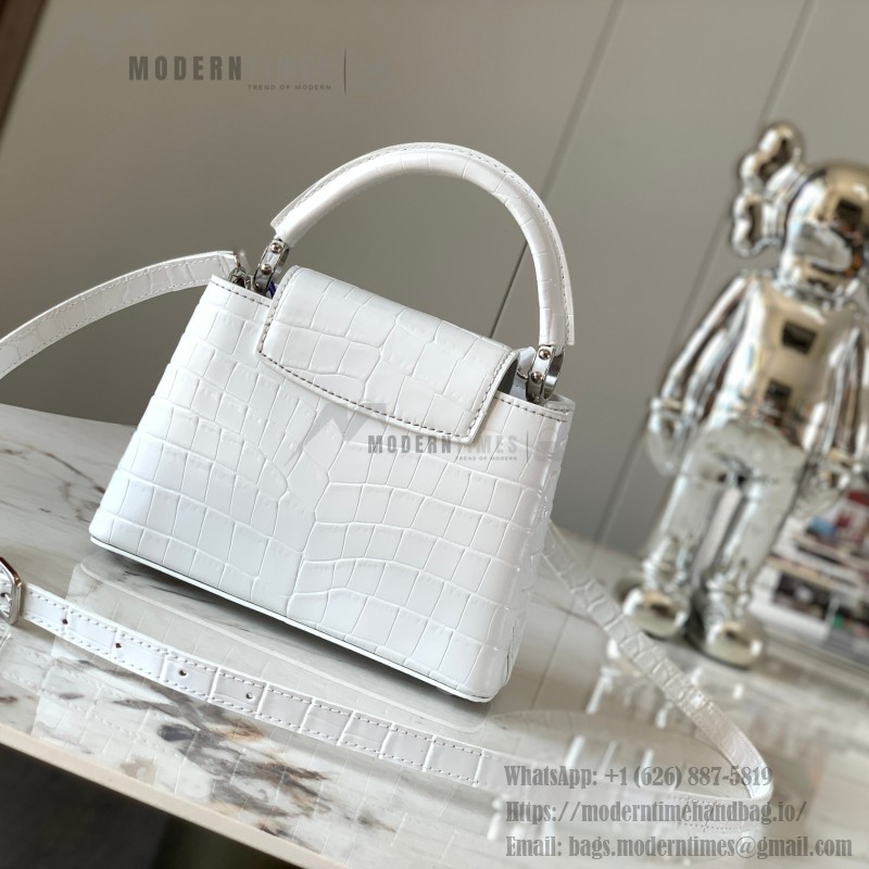White Dynamic Chip Premium Leather Handbag M92173 Replica