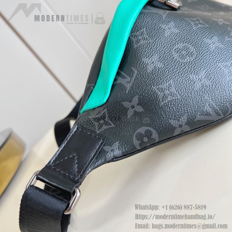 Louis Vuitton Discovery Bumbag Monogram Eclipse Canvas M25924 Replica