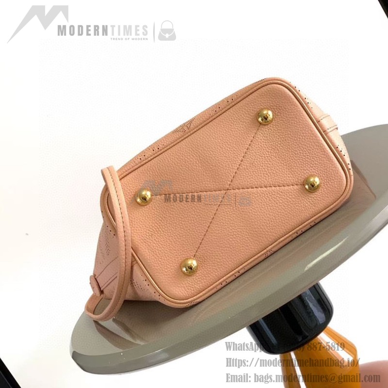 Louis Vuitton Blossom Small Handbag M13839 – Milkshake Pink Calfskin