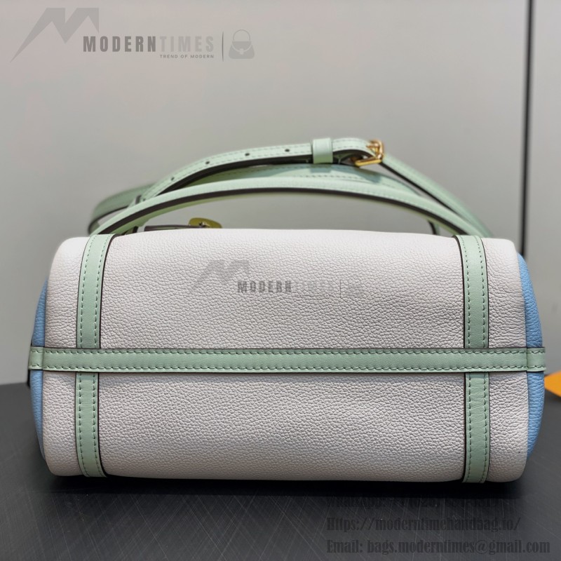 Louis Vuitton Express Small Bag M26905 Off-White Leather