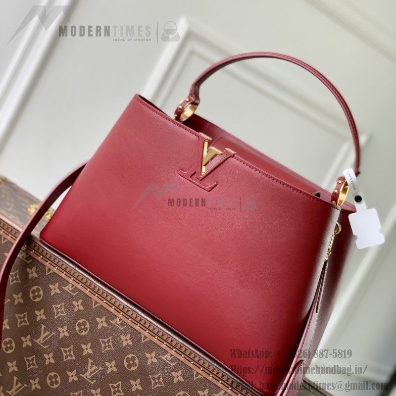 Louis Vuitton Capucines Souple Large Handbag M24607 in Smooth Calf Leather