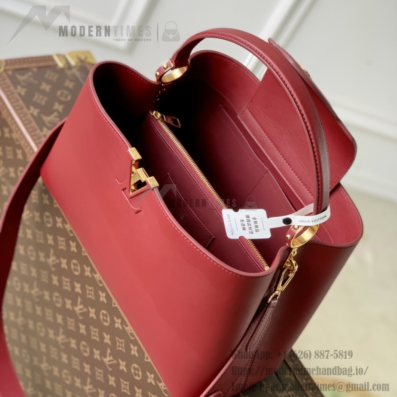 Louis Vuitton Capucines Souple Large Handbag M24607 in Smooth Calf Leather