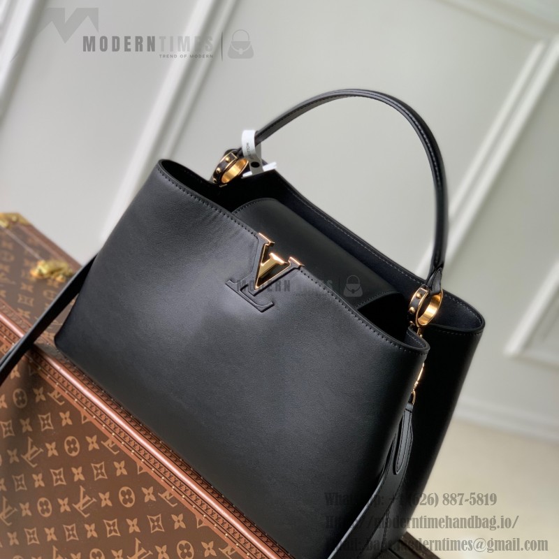 Louis Vuitton Capucines Souple Large Handbag M24607 in Smooth Calf Leather