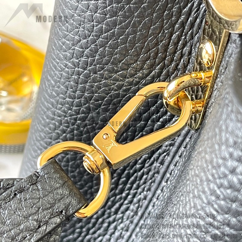 Louis Vuitton Capucines BB M81408 Black Python Dynamic Chip Leather Bag