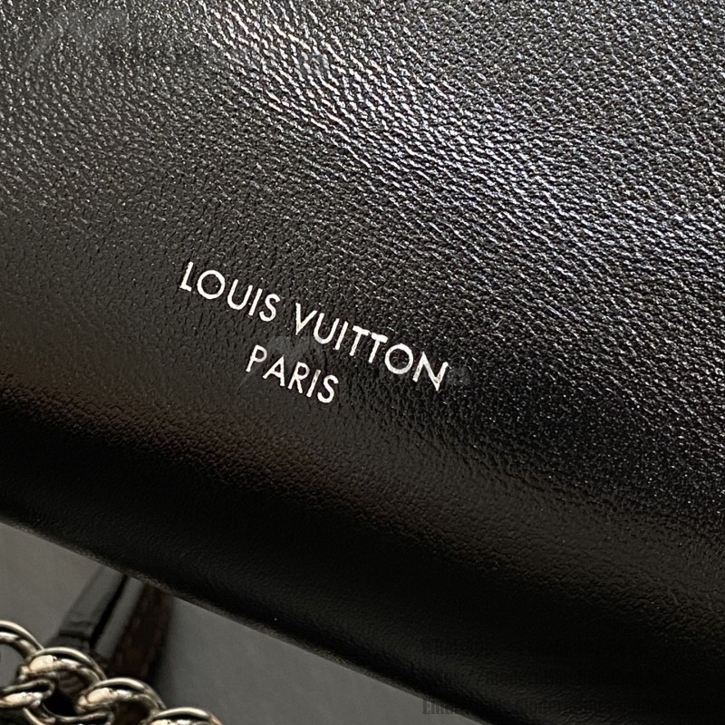 Louis Vuitton Side Trunk Vibe M15195 Black Leather Chain Bag