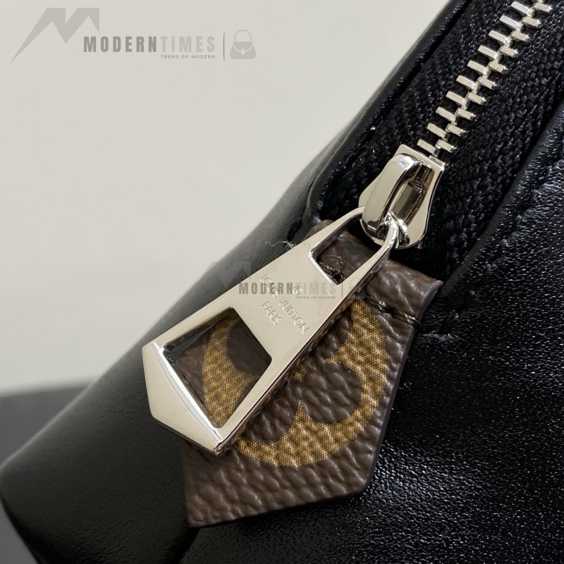 Louis Vuitton Pochette Cosmétique Black Lambskin Makeup Bag M15206 / M15205