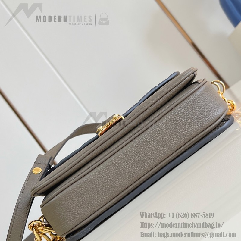 Louis Vuitton Pochette Métis East West M46595 Monogram Empreinte Replica