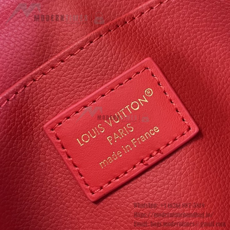 Louis Vuitton Pochette Cosmétique Epi Leather Replica Cosmetic Pouch