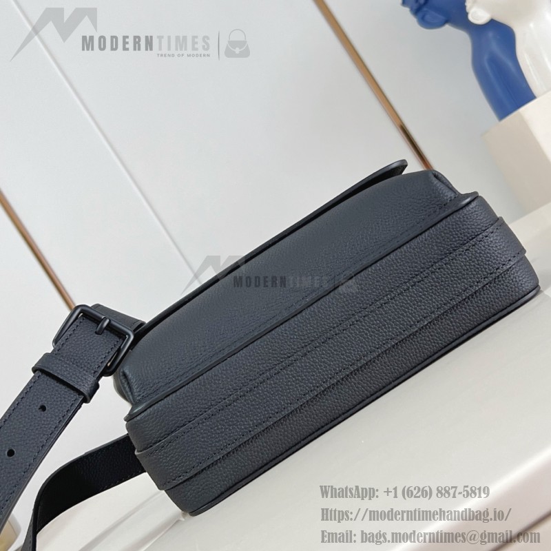 Louis Vuitton Boarding Messenger Bag M15265 Waxed Leather