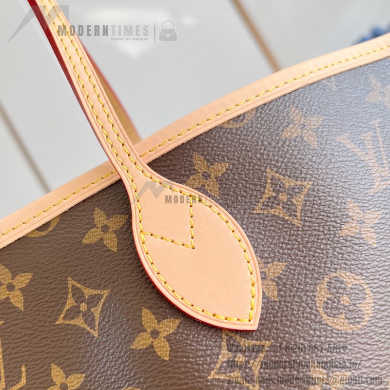 Louis Vuitton Neverfull Large Tote Bag in Monogram Canvas with Leather Trim and Detachable Pouch