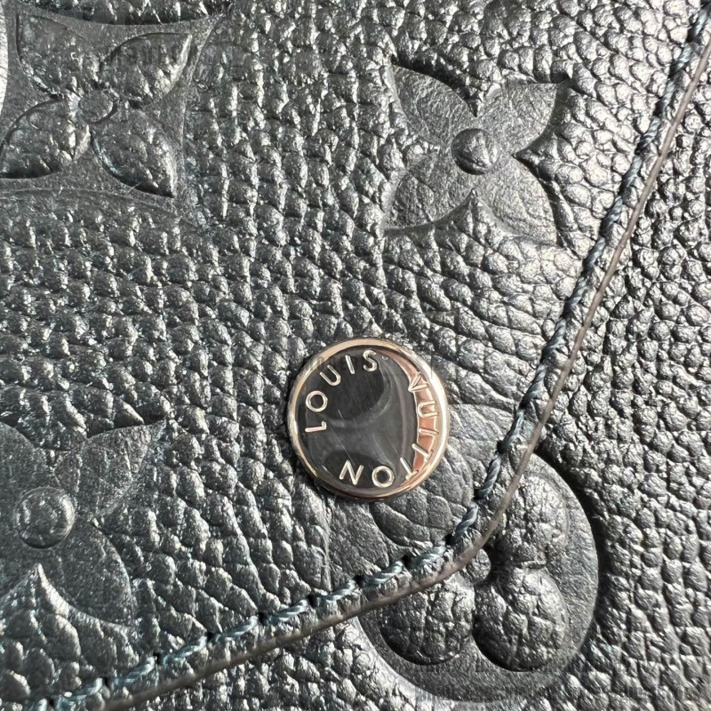 Louis Vuitton Pochette Félicie Chain Bag with snap button closure and detachable pockets