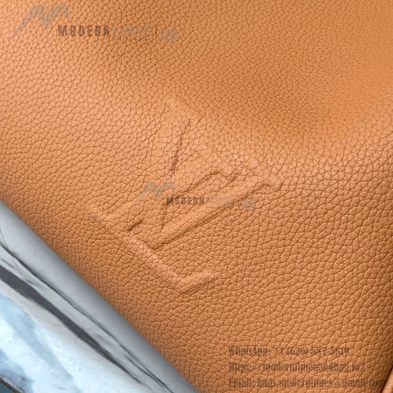 Louis Vuitton Keepall Bandoulière 50 Travel Bag in Caramel Waxed Leather with LV Initials and Antiqued Metal Hardware