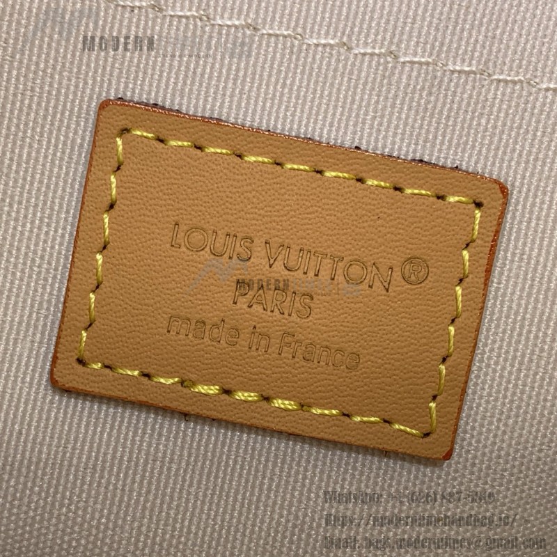 Louis Vuitton Boarding Messenger Bag M27155 in Waxed Cowhide Leather with Adjustable Shoulder Strap
