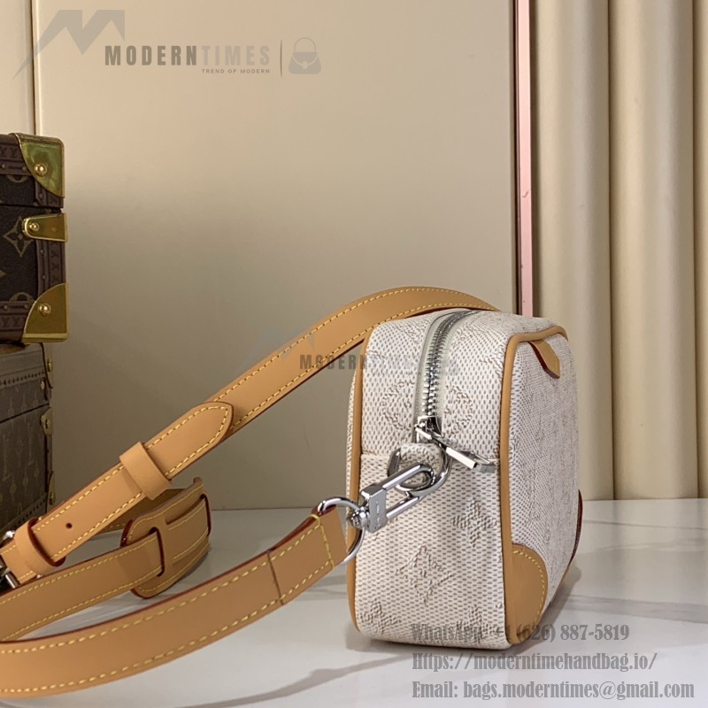Louis Vuitton Boarding Messenger Bag M27155 in Waxed Cowhide Leather with Adjustable Shoulder Strap