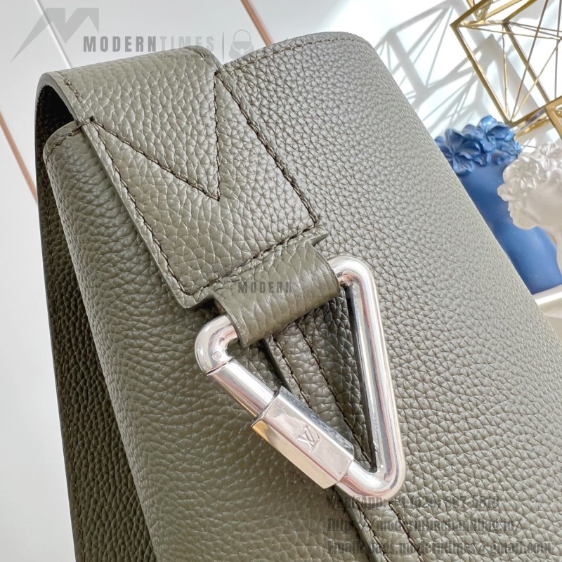 Louis Vuitton Verso Hobo Handbag LV Touch Leather