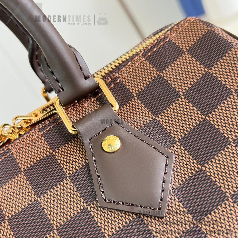 Louis Vuitton Speedy Bandoulière 25 Handbag with Damier Ebene Canvas and Leather Handle