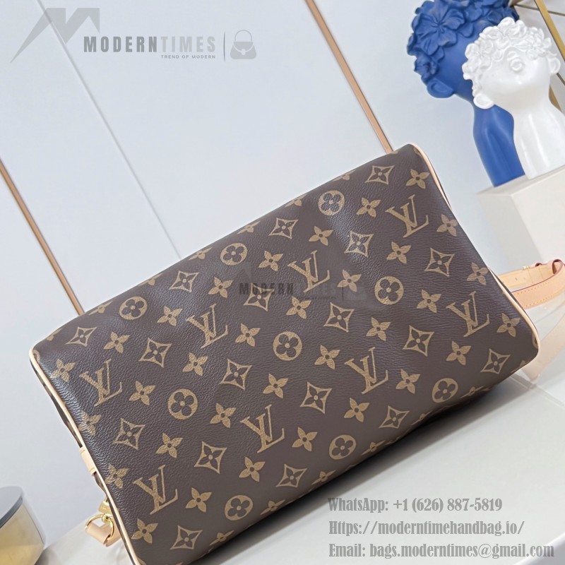 Louis Vuitton M46980 Speedy Bandoulière 30 in Monogram canvas with steel hardware