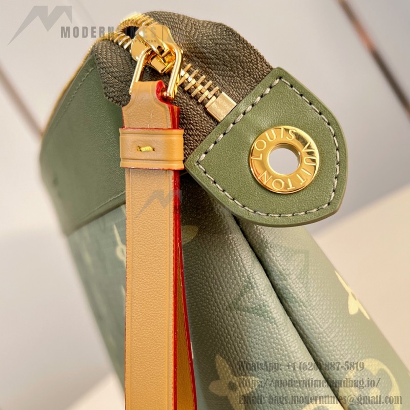 Louis Vuitton M26970 Pochette Voyage Souple Monogram Eclipse clutch bag