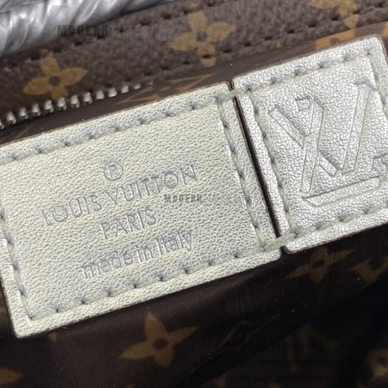 Louis Vuitton Pillow Maxi Waist Bag in Silver – Urban Street Style