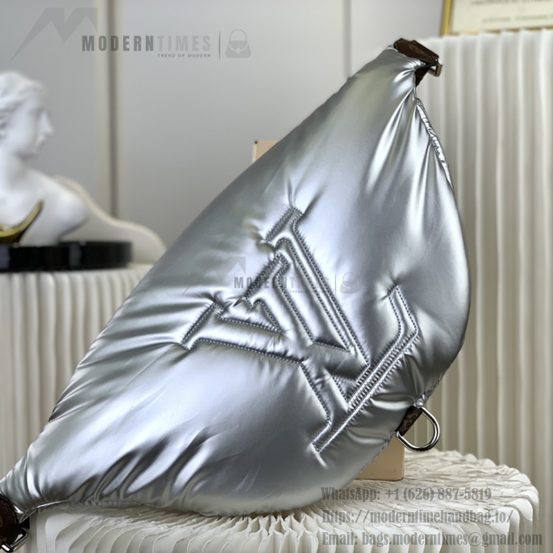 Louis Vuitton Pillow Maxi Waist Bag in Silver – Urban Street Style
