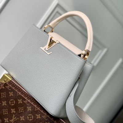 Louis Vuitton - Capucines MM Handbag M21296 Medium