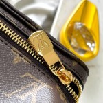 Louis Vuitton Montsouris Mini Backpack M11198 M11199 Monogram
