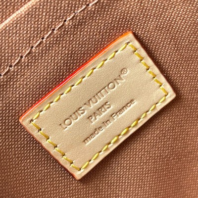 Louis Vuitton - Alma Mini Handbag M25529 Monogram / M14933 Ivory White Premium MB163c Chip Edition