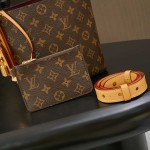 Louis Vuitton M12925 Premium Edition Handbag in Italian A-Grade Leather with Copperplate Electronic Tag and Full Packaging