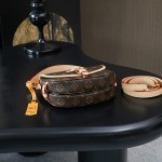 Louis Vuitton M46740 Handbag with Premium Italian A-Grade Leather and Full Steel Hardware