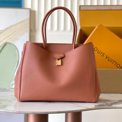 Louis Vuitton - Vendôme Handbag Elegant Small Medium Leather Handbag with Monogram Lock