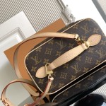 Louis Vuitton M42265 Vanity Bag – Italian A-Grade Leather with A-Grade Steel Hardware
