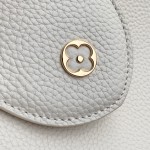 Louis Vuitton Capucines M25087 White Taurillon Leather Handbag Mini Small Medium