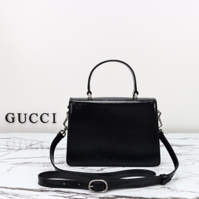 Gucci - 799599 Patent Leather Shoulder Bag Black and Off-White