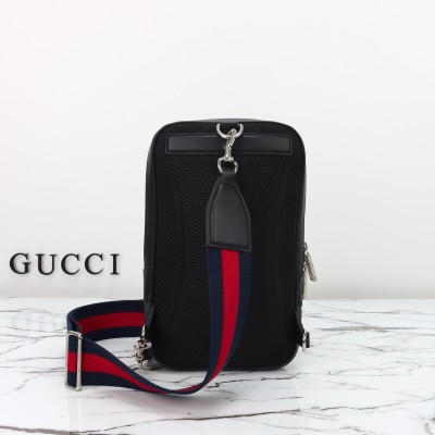 Gucci - 822073 Black Rubber Leather Handbag 