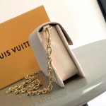 Louis Vuitton Wallet On Chain Métis M82637 Black / M82836 Ivory White Handbag