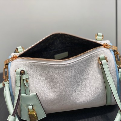 Louis Vuitton - Express Small Bag M26905 Off-White Leather