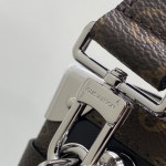 Louis Vuitton Side Trunk Vibe M15195 Black Leather Chain Bag