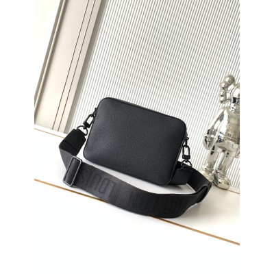 Louis Vuitton - Fastline Messenger Bag in Black Soft Calf Leather