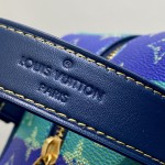 Louis Vuitton Locker Dopp Kit M25902 Blue M36903 Red Replica Toiletry Pouch