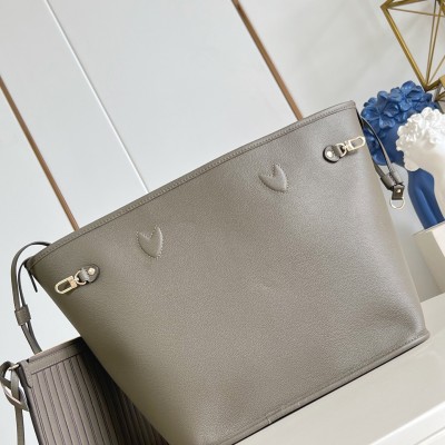 Louis Vuitton - Neverfull Inside Out M11946 Light Green Medium Handbag