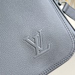 Louis Vuitton Weekender Bag waxed calfskin leather M26075