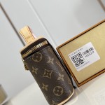 Louis Vuitton M83079 Nice Beauty Pouch – Monogram Canvas with VVN Handles & Vuittonite Lining