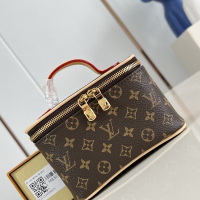 Louis Vuitton - M83079 Nice Beauty Pouch Monogram Canvas with VVN Handles & Vuittonite Lining