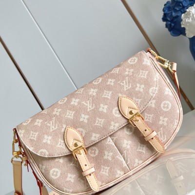 Louis Vuitton - Escape Handbag from the LV Travels with Grace Coddington Collection with Meowgram Pattern and Leather Cat Detail