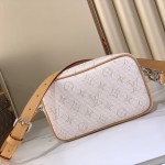 Louis Vuitton Boarding Messenger Bag M27155 in Waxed Cowhide Leather with Adjustable Shoulder Strap