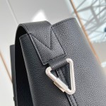 Louis Vuitton Verso Hobo Handbag LV Touch Leather