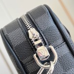 Louis Vuitton Pochette Kasai Storage Pouch with Damier Graphite Canvas and Zip Pocket