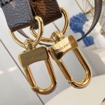 Louis Vuitton Pochette Métis Handbag with Monogram Canvas and polished S-lock closure